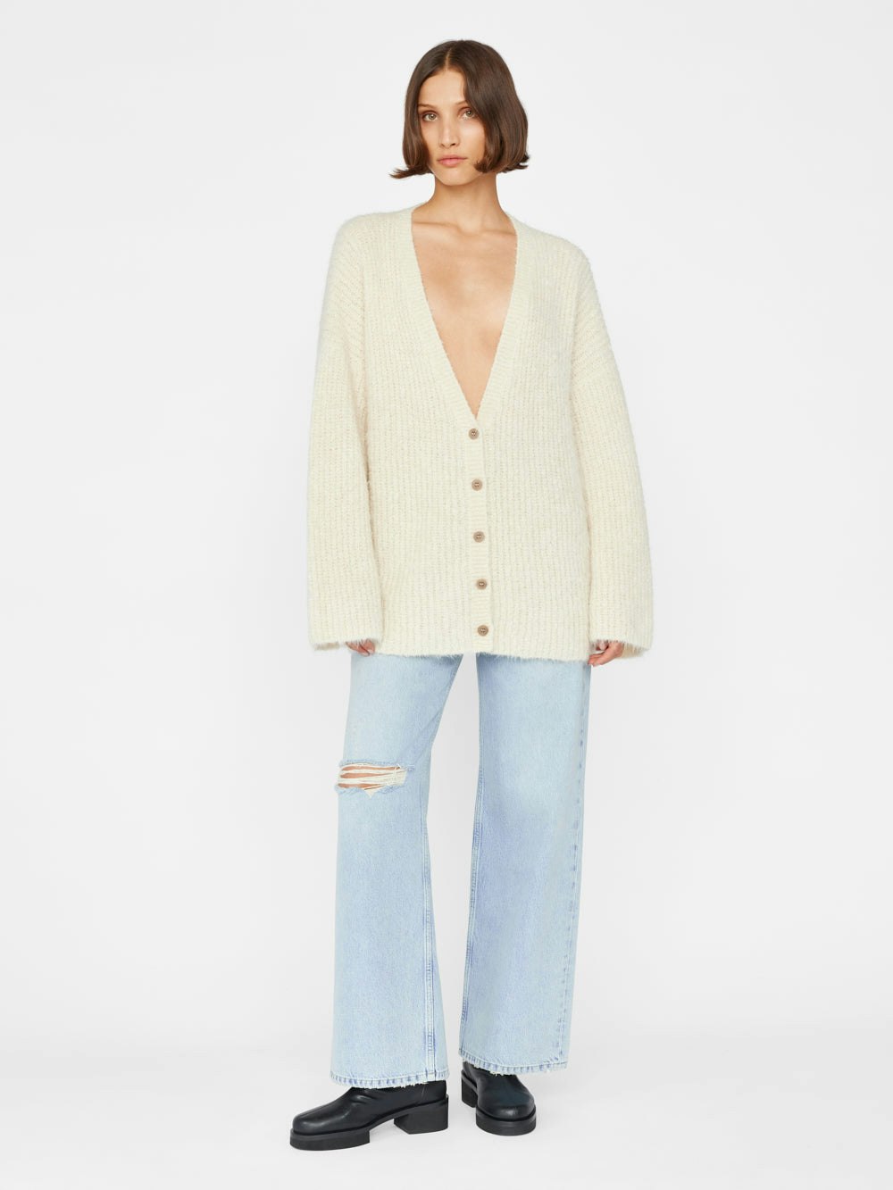 sweater full body view alt:hover